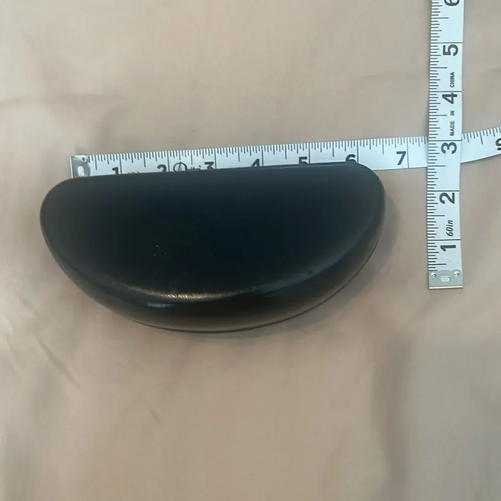 Unbranded black hard case for sunnies Case only doesn’t include sunglasses EUC